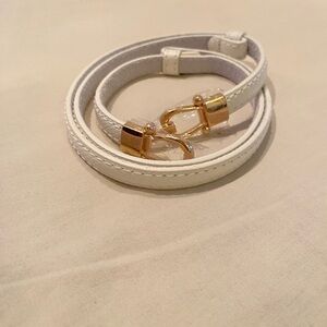 NWOT white belt with gold clasp